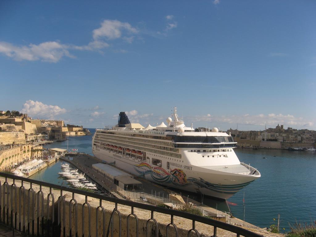 Valletta Gateway Maisonette Apartment Ngoại thất bức ảnh